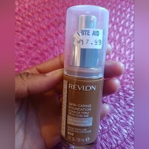 Revlon Illuminance Foundation